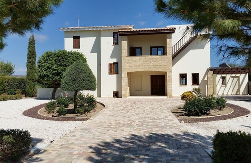 Aphrodite Hills Villa | Stunning Villa in Aphrodite Hills Golf Resort and Spa