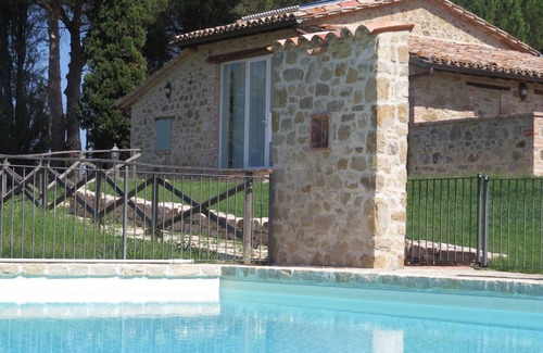 Gualdo Cattaneo Villa | Stunning villa with private pool, patio and large garden