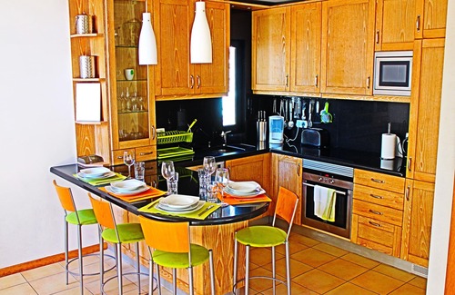Vale do Lobo Villa | Stunning Villa Sea Views, UK TV, Wifi, Air Con, Heating, 3 min Walk to Beach