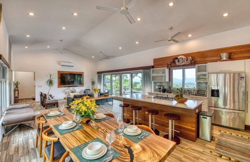 Villarreal House | Stunning Villa w/Infinity Pool, Hot Tub, Entertainment Rooms & Beach Club Access