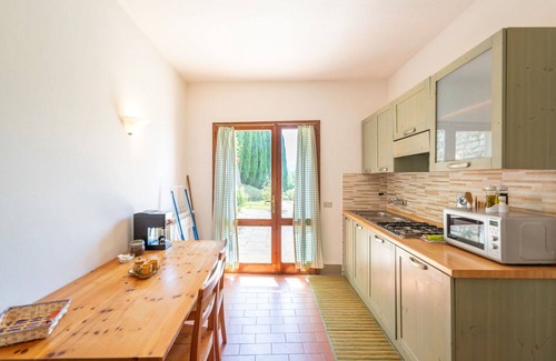 Montebonello House | Stunning villa with private pool, A/C, WIFI, TV, pets allowed, panoramic view and parking