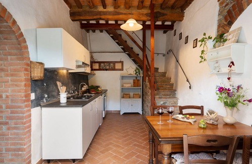 Borgo San Lorenzo Villa | Stunning villa with WIFI, private pool, TV, panoramic view and parking, close to Florence