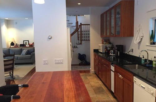 South Londonderry House | Stunning VT Farmhouse minutes to Stratton/Bromley