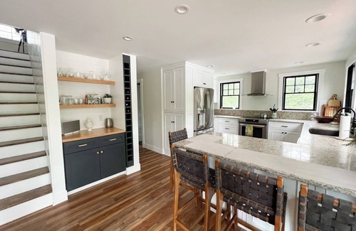 Ludlow House | Stunning VT Lakefront and Ski House - Hottub, Fast Wifi, A/C, & Firepit