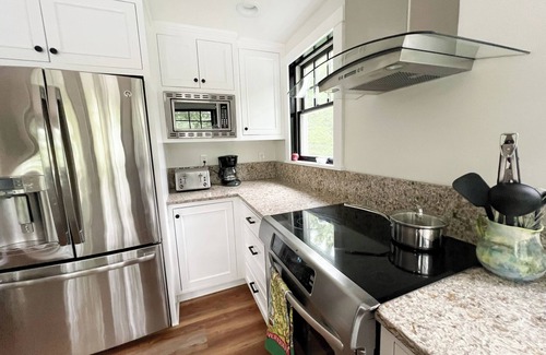 Ludlow House | Stunning VT Lakefront and Ski House - Hottub, Fast Wifi, A/C, & Firepit