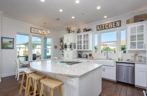 Villa Primera House | Stunning Waterfront Home w/Private Pool and beautiful NEW Tiki Bar!