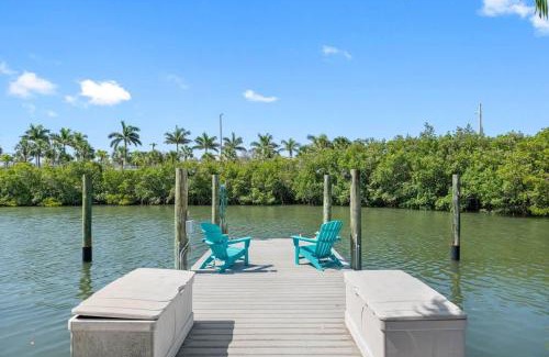 Indian Rocks Beach House | Stunning Waterfront Pool Home Walk to Beach & Restaurants Large Private Pool