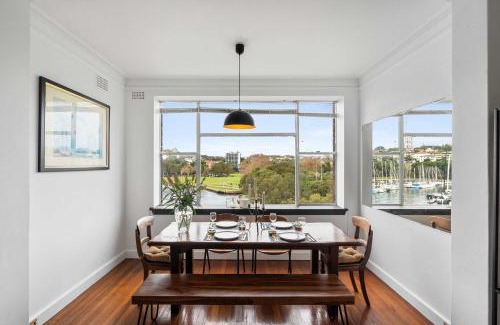 Elizabeth Bay Apartment | Stunning Waterfront Haven with Majestic Views