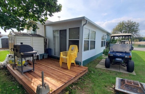 Sherkston House | Stunning waterview, walk to the beach specious cottage on Lake Erie