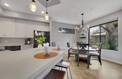 Fox Crossing Condo | Stunning Waterview Condo in the heart of Chandler, Az! 30 Night Min.