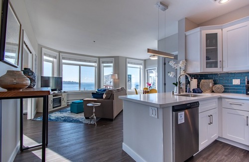 Belltown Condo | Stunning Waterview Condo in the Heart of Seattle!