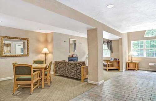 Sturbridge Hotel | Sturbridge Plaza Hotel