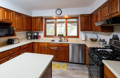 Sturgeon Bay Cabin | Sturgeon Bay Waterfront home- Second Story deck for sunsets!