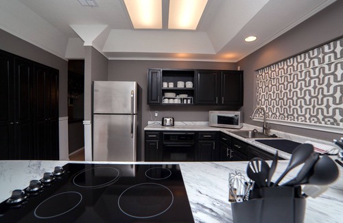 West San Antonio House | Style and Comfort Near Sea World and Lackland AFB