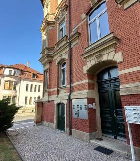 Plauen Apartment | Stylische Mid-Century-Wohnung im Zentrum Plauens