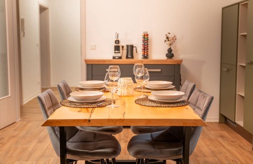 Quedlinburg Apartment | Stylisches Apartment I Zentral I Glasfaserinternet I Parkplatz