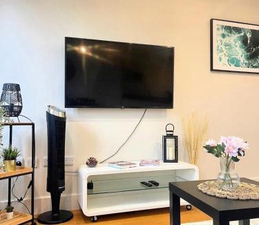 Canary Wharf Apartment | Stylish 1-Bed Flat in Canary Wharf