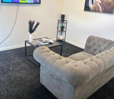 Rotherham Apartment | Stylish 1 Bedroom Apartment Near Sheffield
