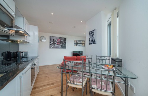 Fairfield Apartment | Stylish 1 bedroom apartment