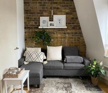 Northcote Apartment | Stylish 1 Bedroom Apartment Near Northcote Road