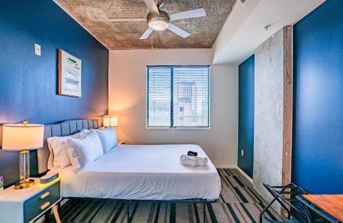 Evans Churchill Apartment | Stylish 1BD - Central Downtown - Gym, Pool, Parking