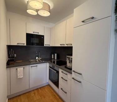 Favoriten Apartment | Stylish 1BR Apartment near Favoritenstrasse Central and Cozy