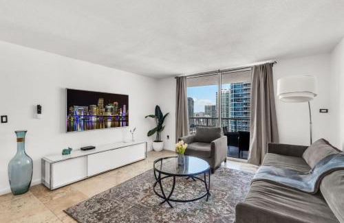Brickell Apartment | Stylish 1BR Brickell Retreat Walk to Everything