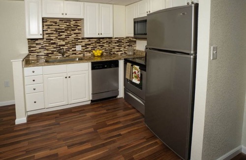 Branson Theater District Condo | Stylish 1BR Getaway with Pool – Oak Ridge Branson
