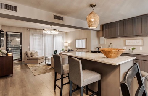 Old East Dallas Condo | Stylish 2-bed, 1 1/2 bath retreat in Central Dallas with private patio, pool access, and award-winning courtyard.