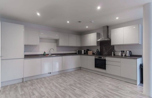 Georgian Quarter Apartment | Stylish 2 Bed Apartment with Free Parking