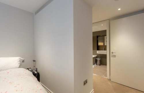 Vauxhall Apartment | Stylish 2 Bed Flats Near US Embassy