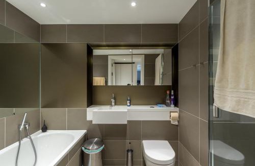 Vauxhall Apartment | Stylish 2 Bed Flats Near US Embassy