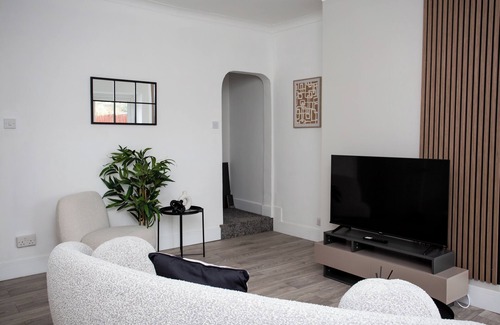 Tudhoe House | Stylish 2 bed home WIFI Smart Tv