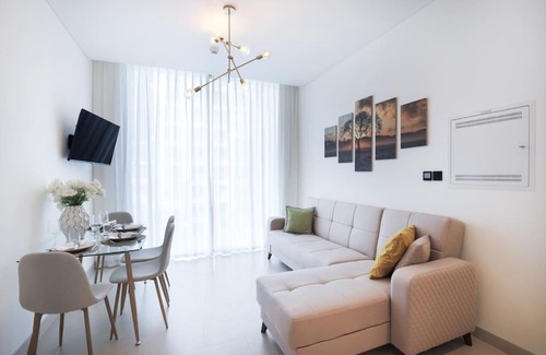 Dubai Apartment | Stylish 2 bedroom apartment in Sobha Hartland