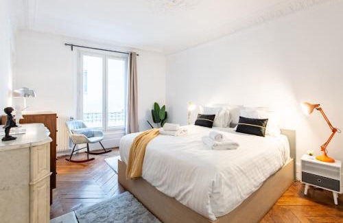 Pigalle Apartment | Stylish 2-bedroom apartment near the famous Moulin Rouge
