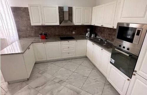 North Ridge Apartment | Stylish 2-BR Apt/near Osu/pool
