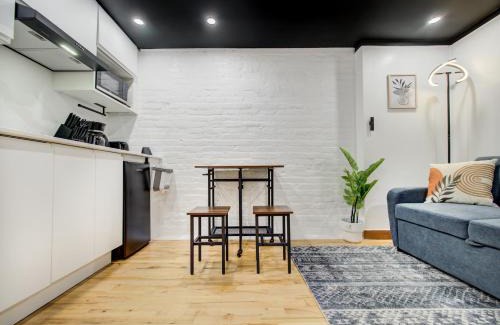 Hochelaga Apartment | Stylish-24 1-Bedroom in HoMa Montreal