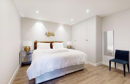 Southfields Apartment | Stylish 2bed flat 10min to Wimbledon tennis courts