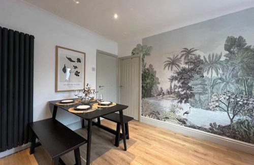 Wigan Apartment | Stylish 2Bed House in the Heart of Wigan