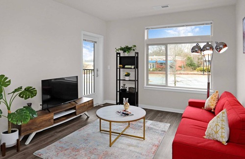 Fairfax Apartment | Stylish 2Bedroom Deluxe Central Fairfax- Free Parking