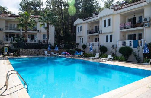 Oludeniz Apartment | Stylish 2BR Apartment in Ölüdeniz by the Forest with Pool