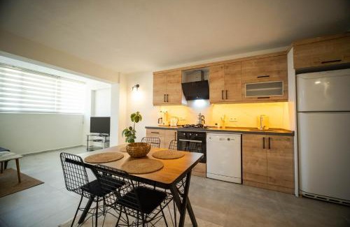 Oludeniz Apartment | Stylish 2BR Apartment in Ölüdeniz by the Forest with Pool