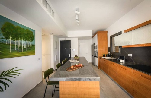 Old North Apartment | Stylish 2BR Apt w Balcony 5 min From Tel Aviv Port