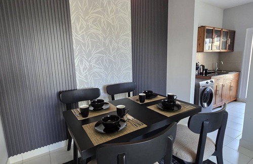 Tunguu Apartment | Stylish 2BR Apt with Balcony