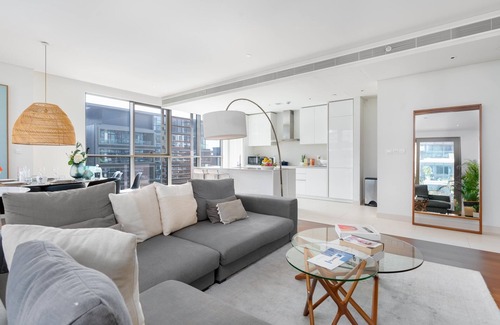 Al Wasl Apartment | Stylish 2BR in City Walk