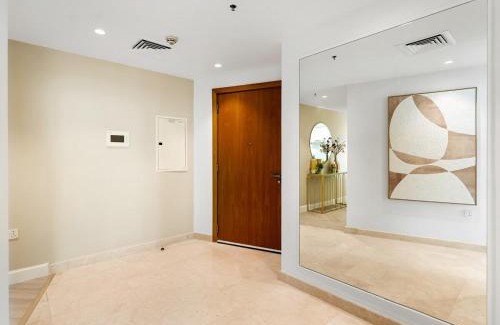 Jumeirah Lake Towers Apartment | Stylish 2BR plus Maid Luxury Apartment in JLT
