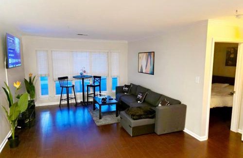 Fourth Ward Apartment | Stylish 2BR Retreat in Downtown Charlotte