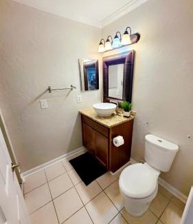 Fourth Ward Apartment | Stylish 2BR Retreat in Downtown Charlotte