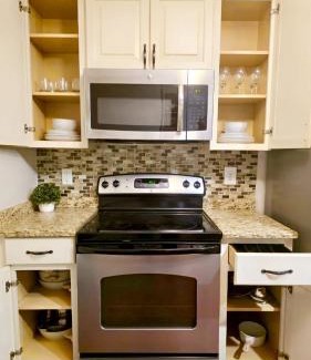 Fourth Ward Apartment | Stylish 2BR Retreat in Downtown Charlotte