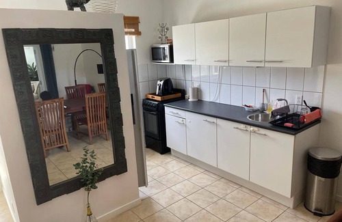 Willemstad House | Stylish 3-bed House in Brakkeput Meimei